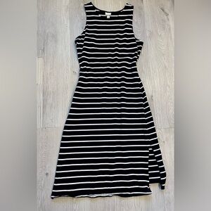 Women’s black and white striped dress size medium tan